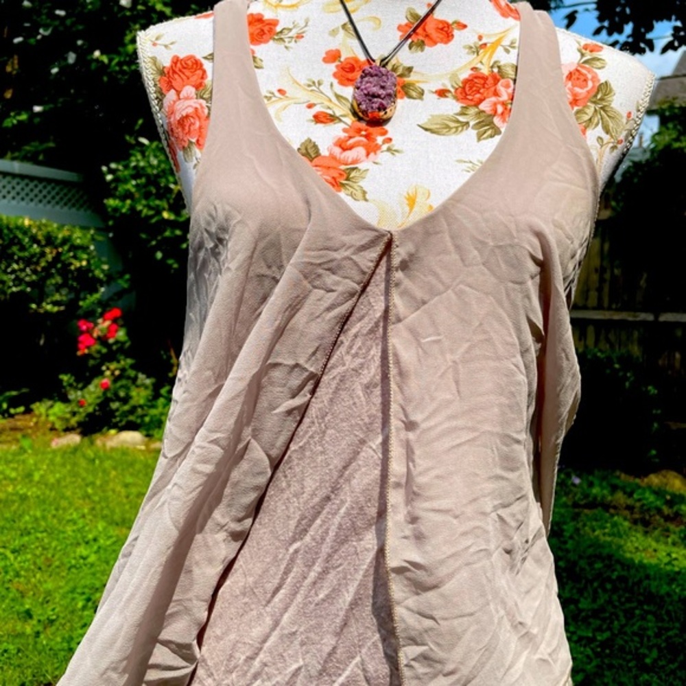 Issa flowy cream tank